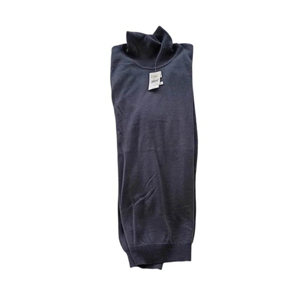 The Unbranded Brand wrap yourself
