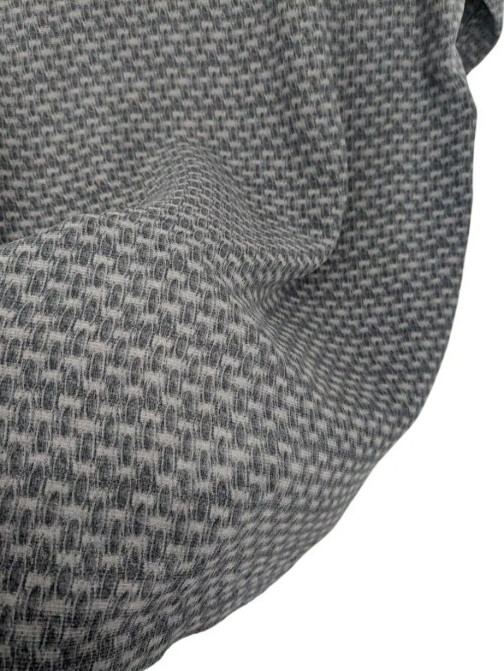 Claiborne material silk