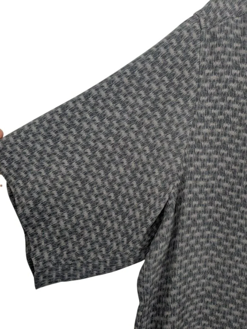 Claiborne material silk