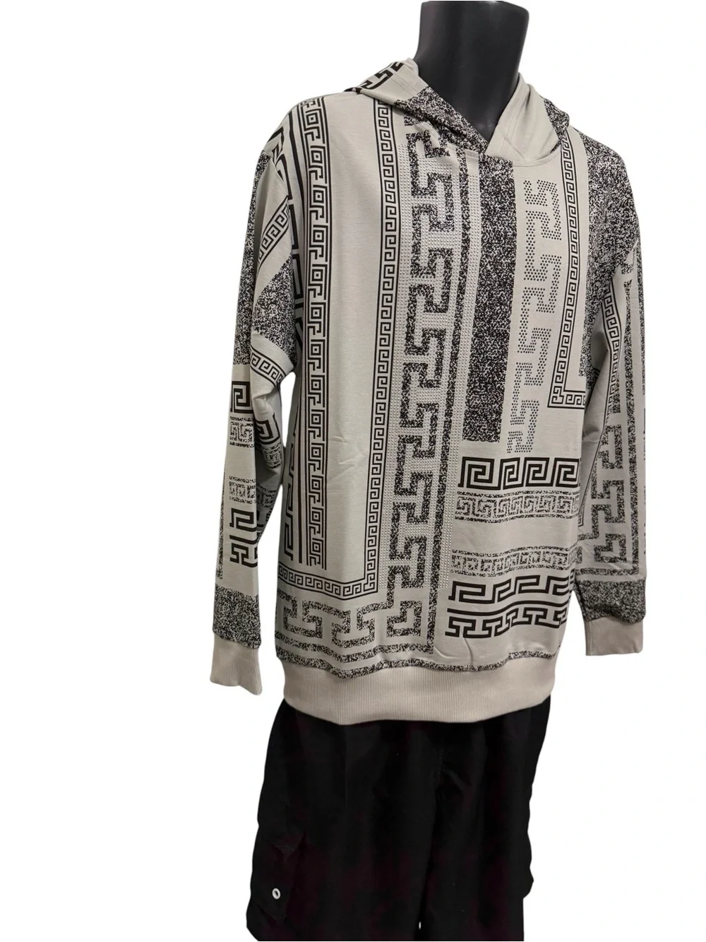 LAVERITA shimmering hooded