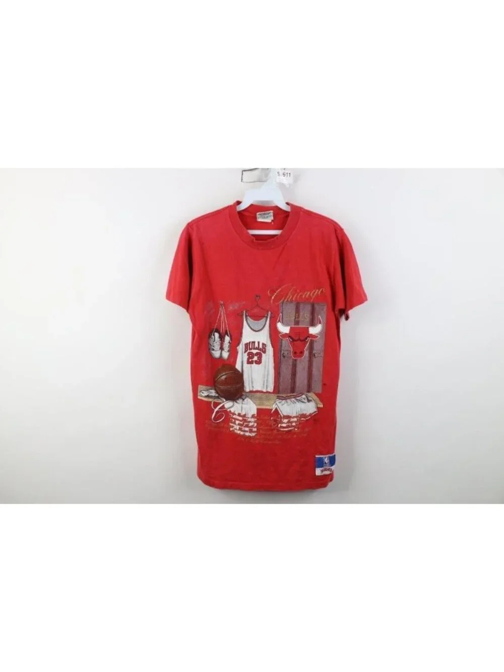 Vtg 90s Mens Medium Distressed Chicago Bulls Basketball Locker Room T-Shirt USA
