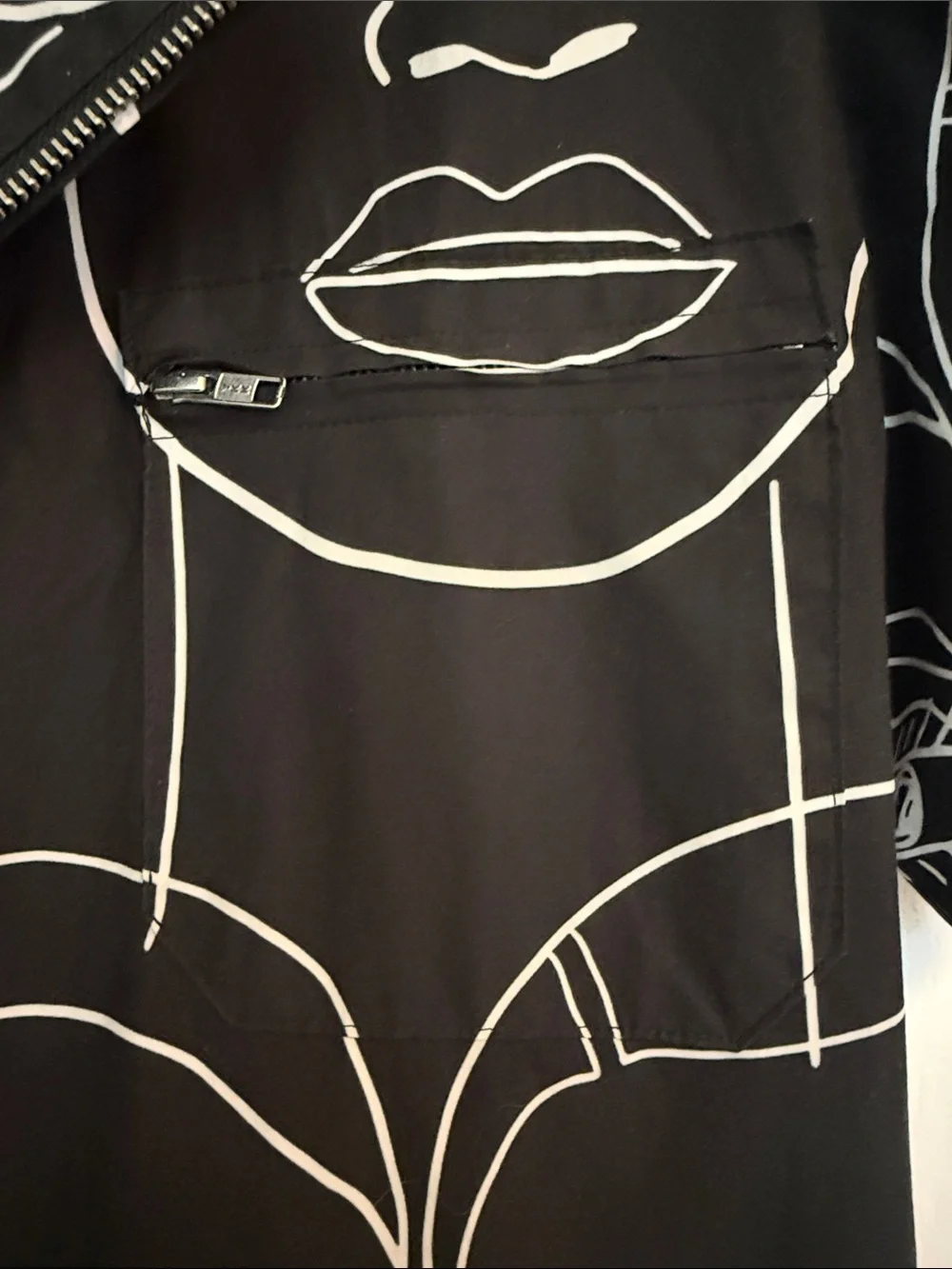 Print All Over Me modern black