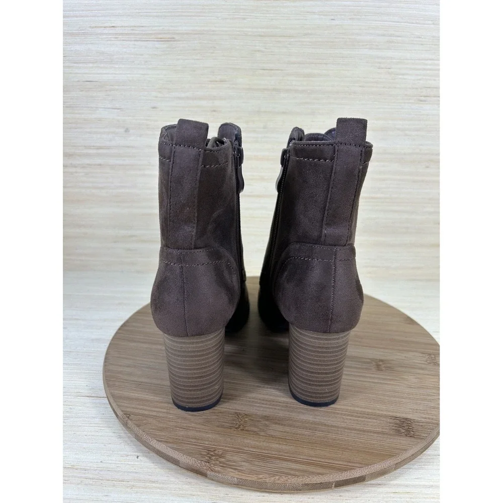 Journee Collection hello welcome