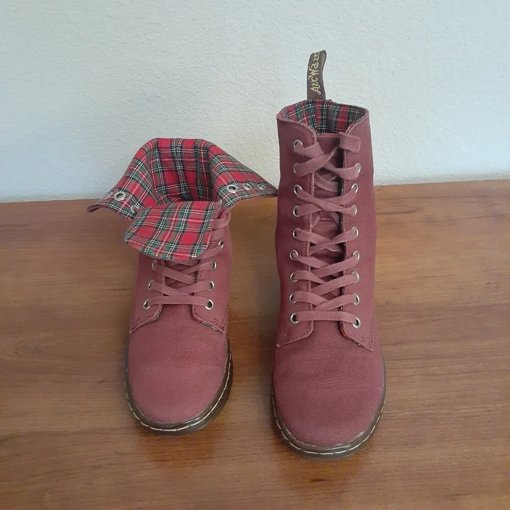 Dr. Martens canvas cherry