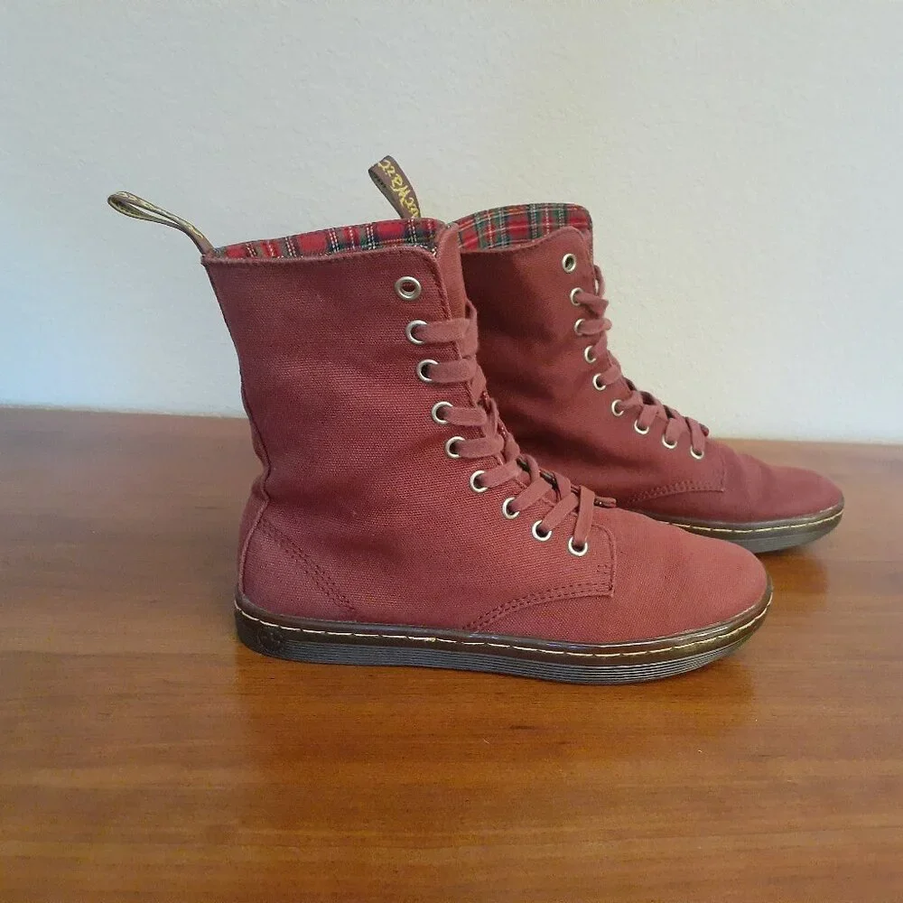 Dr. Martens canvas cherry