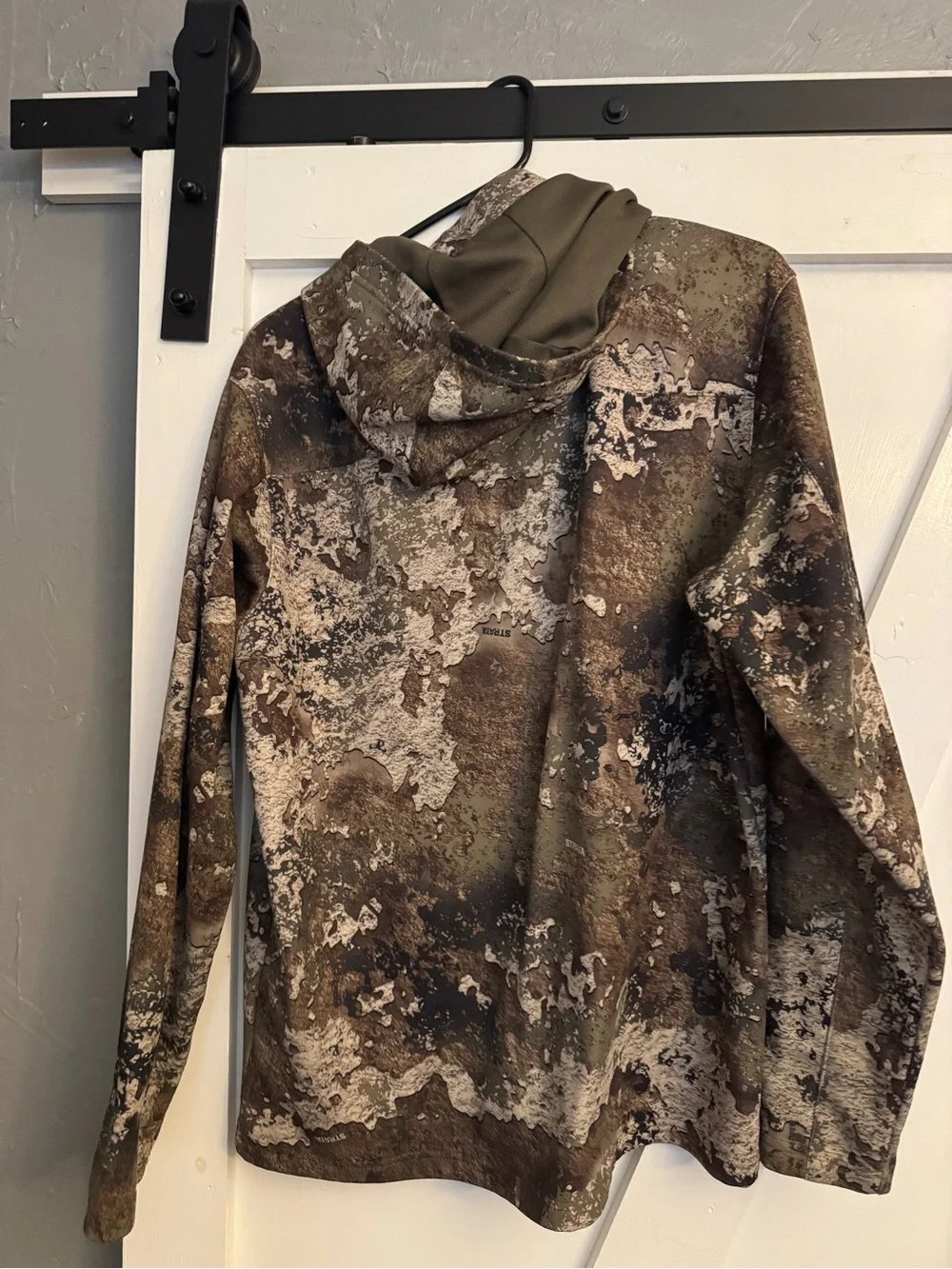 Men's RedHead Camouflage Hooded Pullover Sweater - Brown/Green