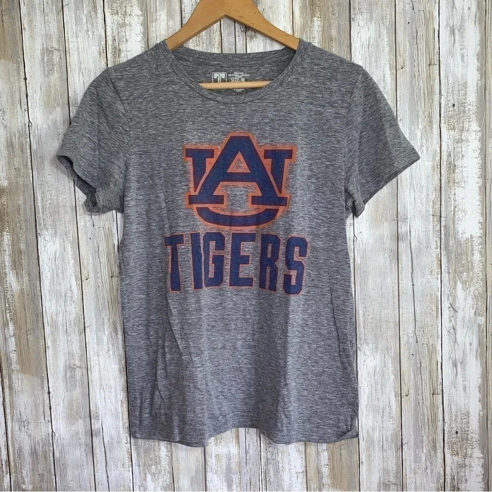 Auburn Tigers Gray Graphic Tee Women’s Medium College Football Game Day Shirt