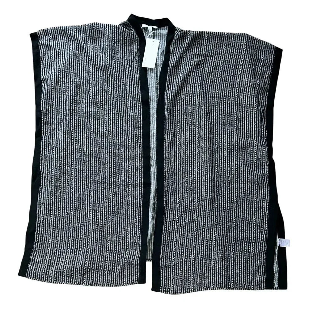 NWT BTFL-life Black & White Pattern w/ Gold Threading Sleeveless Kimono One Size