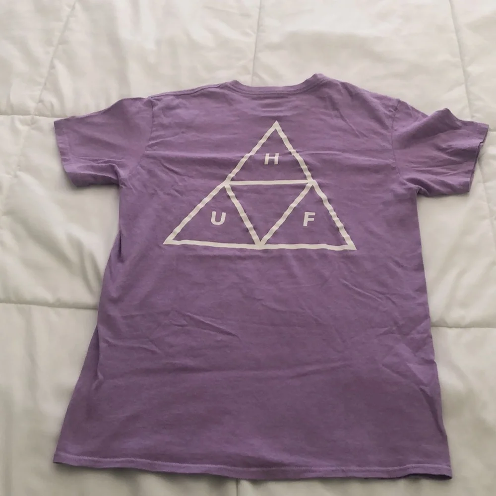 Lavender HUF T-shirt with triangle design on front and back 100% cotton unisex