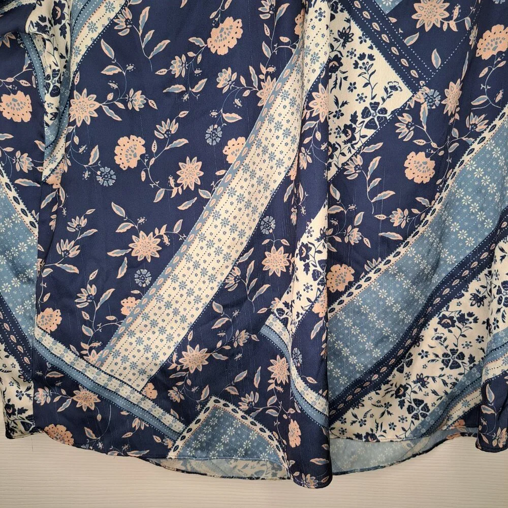 Cooper & Ella Blue Ruffle Keyhole Patterned Blouse Size Large