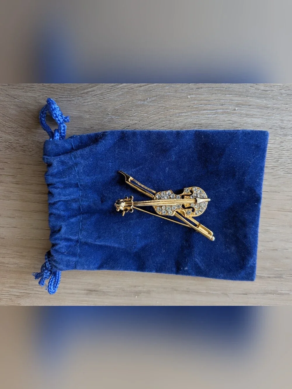 Vintage Music Violin Brooch / Pin Gold Color With Rhinestones
