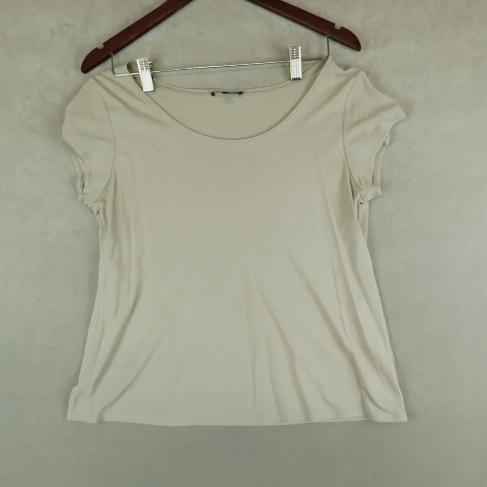 Eileen Fisher Shirt 100% Silk Jersey Short Sleeve Scoop Neck Tee Beige Classic