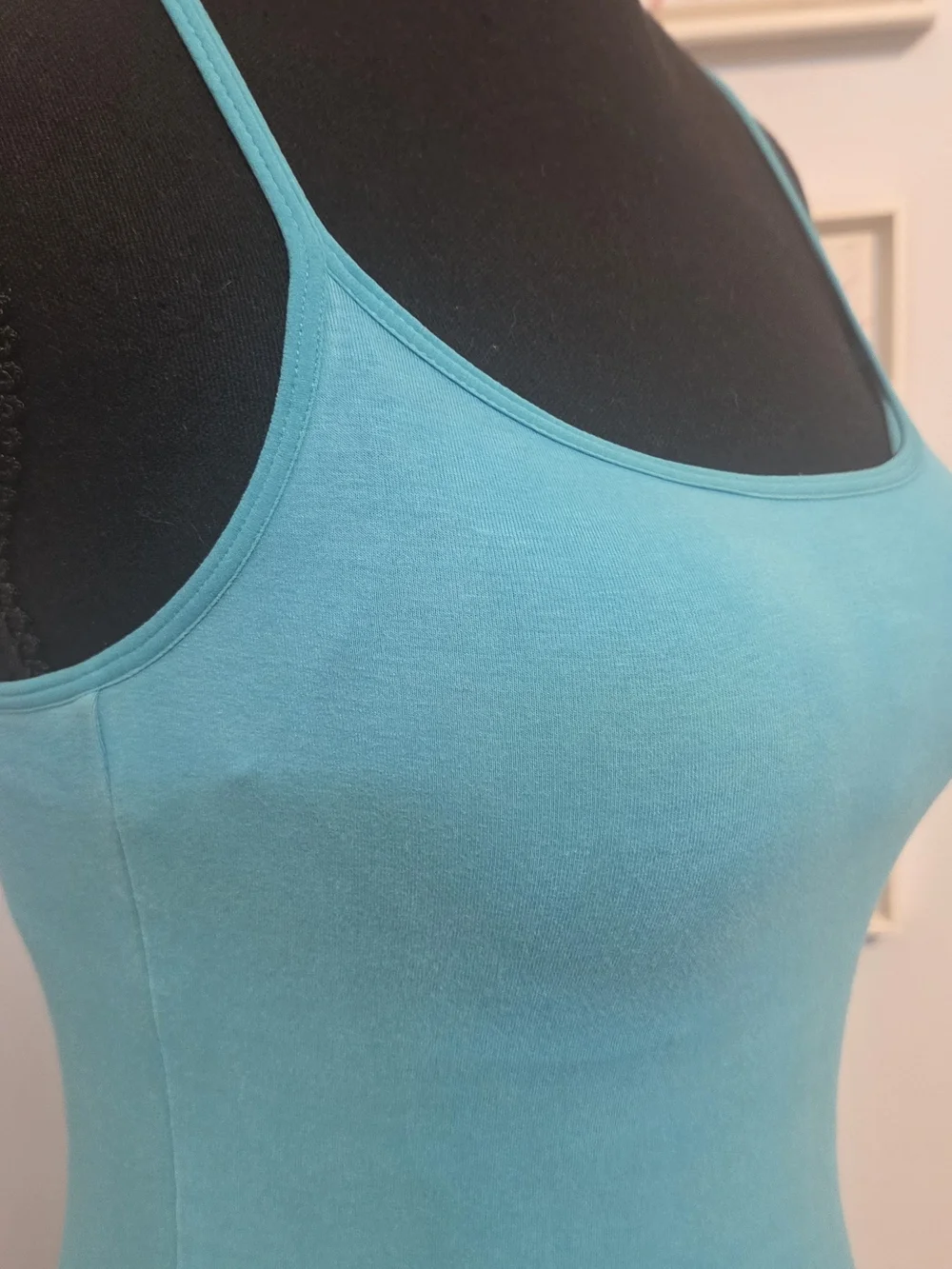 Uniqlo blue tank