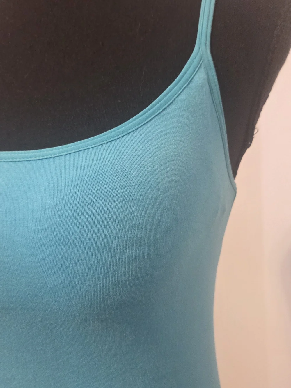 Uniqlo blue tank