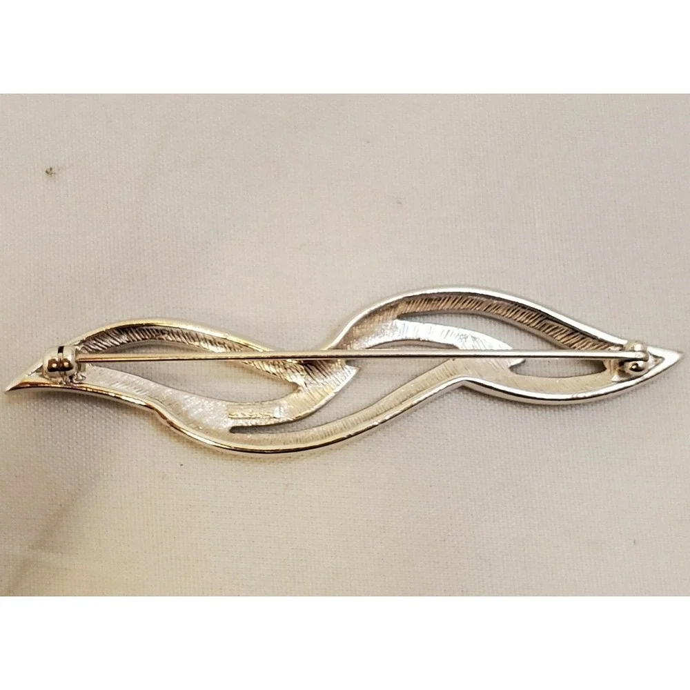 Vintage Monet Silver Tone Stylized Leaf Flame Brooch Pin