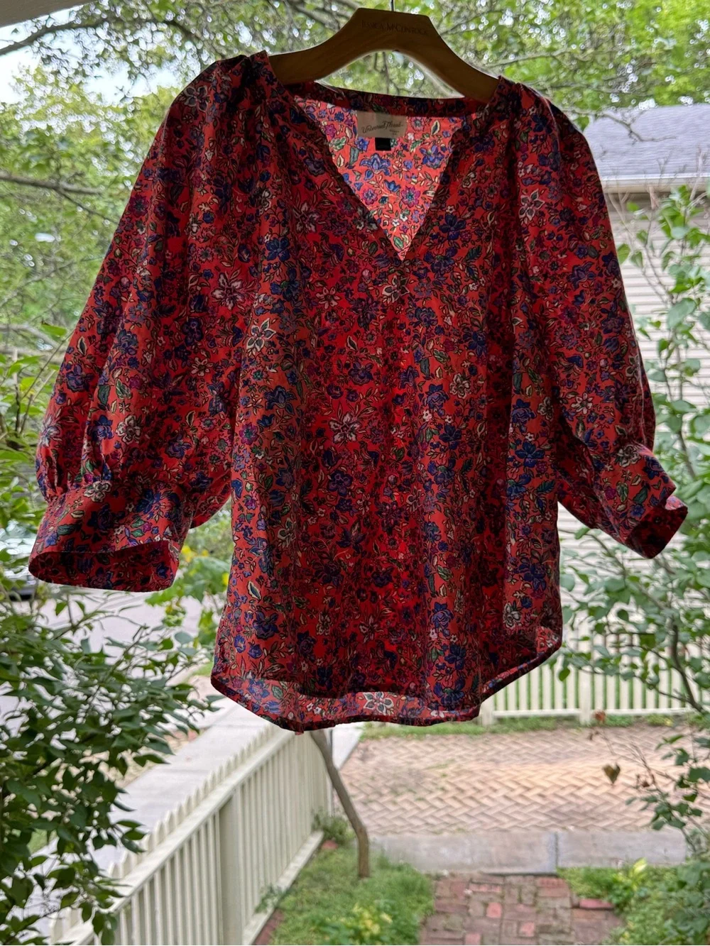 Universal Thread Red Floral V-Neck Puff Sleeve Tunic