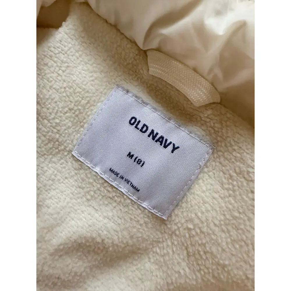 Old Navy get ready