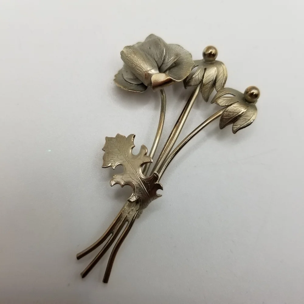 GioVanni Di Rocco pin metal
