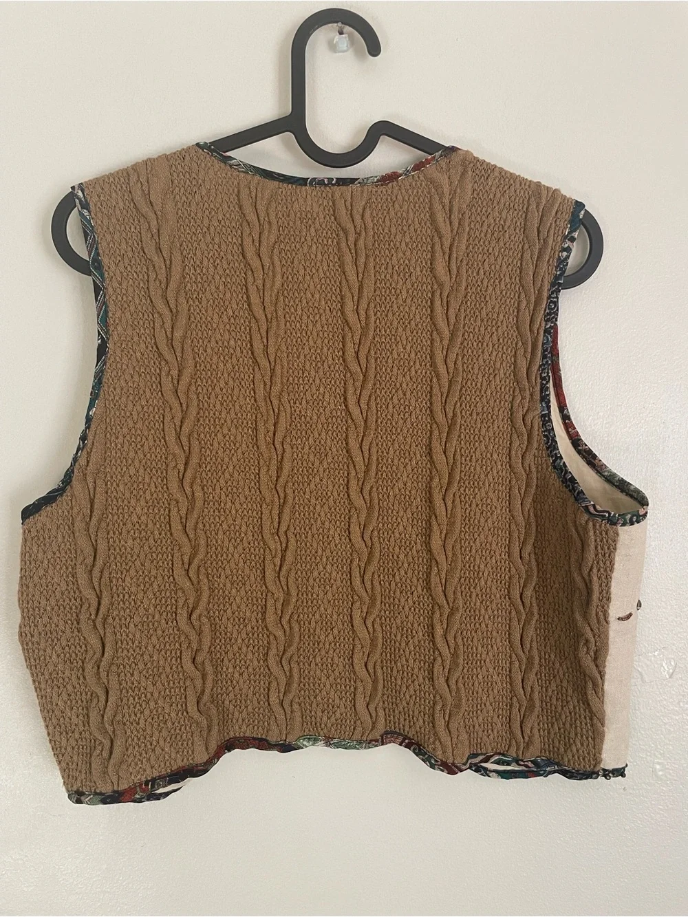Gimmicks by BKE Beaded Linen Boho Cable Knit Back Vest Sz Large Buckle Festival