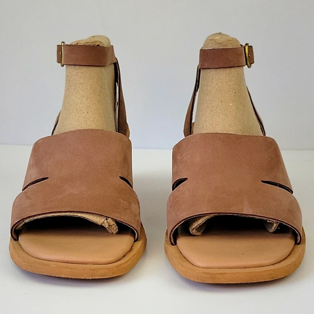 Lucky Brand pemal leather