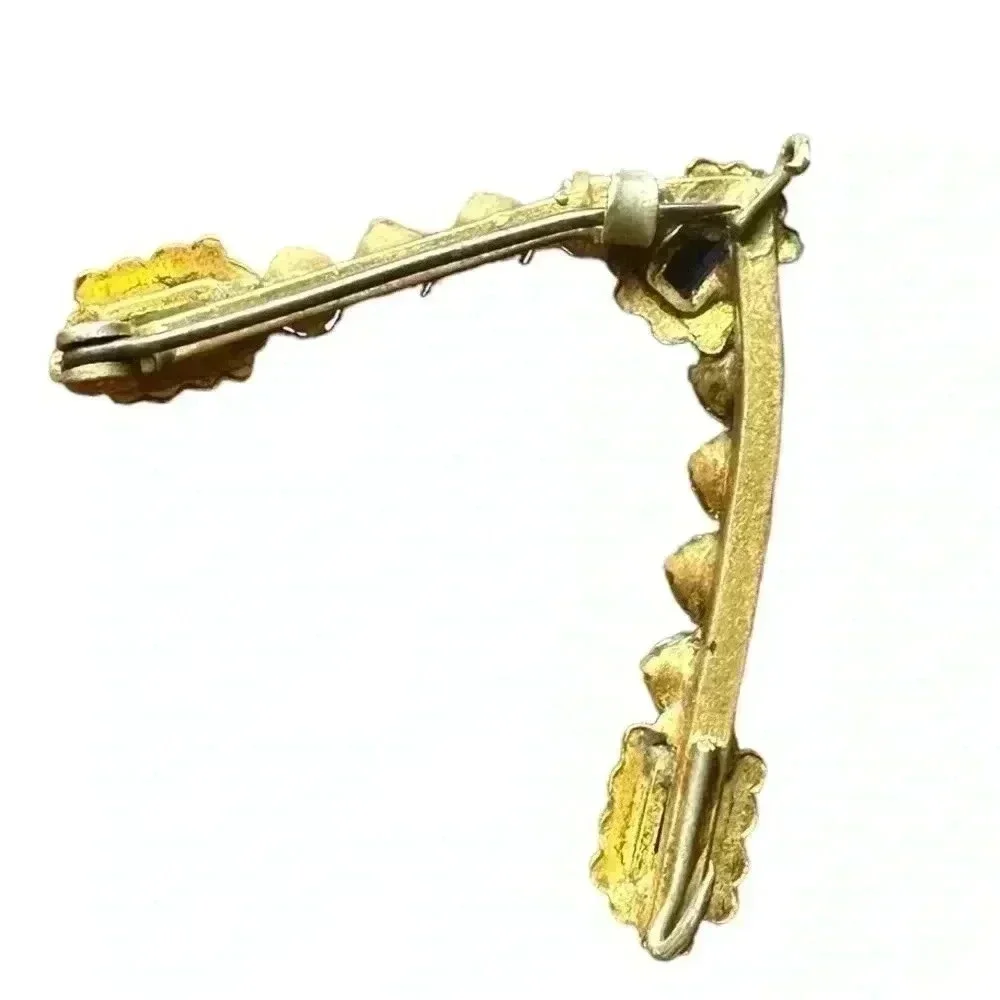 Vintage brooch pendant that