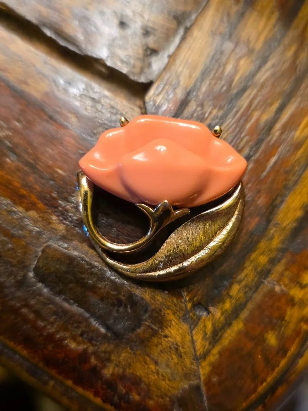 Vintage AVON Coral Lucite Rose Gold Tone Brooch
