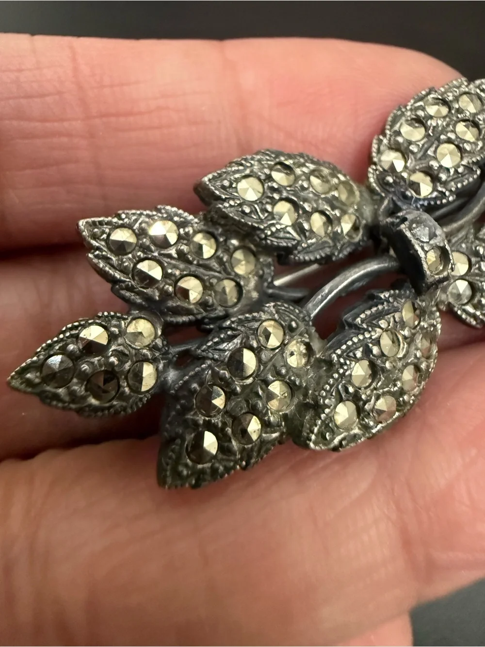 Vintage Unsigned Art Deco Marcasite Floral Leaf Brooch