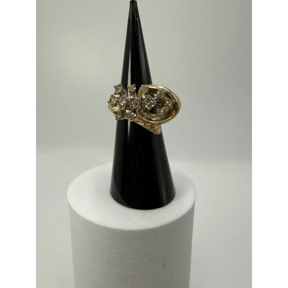 Vintage Gold Tone Rhinestone Cluster Statement Ring Size 5.25 Twisted Band‎