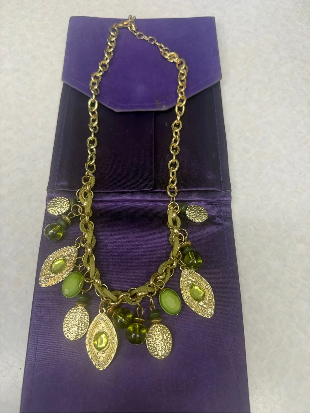 Fashion Necklace with green stones and beads never worn