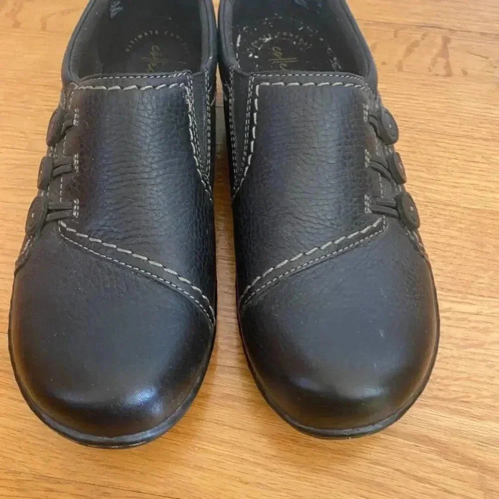 Clarks Black Pebbled Leather Slip Ons