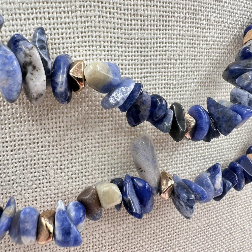 Vintage Y2K Gold Tone Double Strand Blue Sodalite Chip Chunky Necklace Jewelry