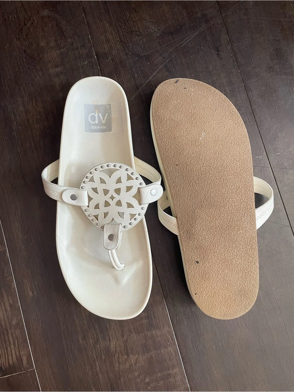 Dolche Vita Cream Laser-Cut Medallion Thong Sandals