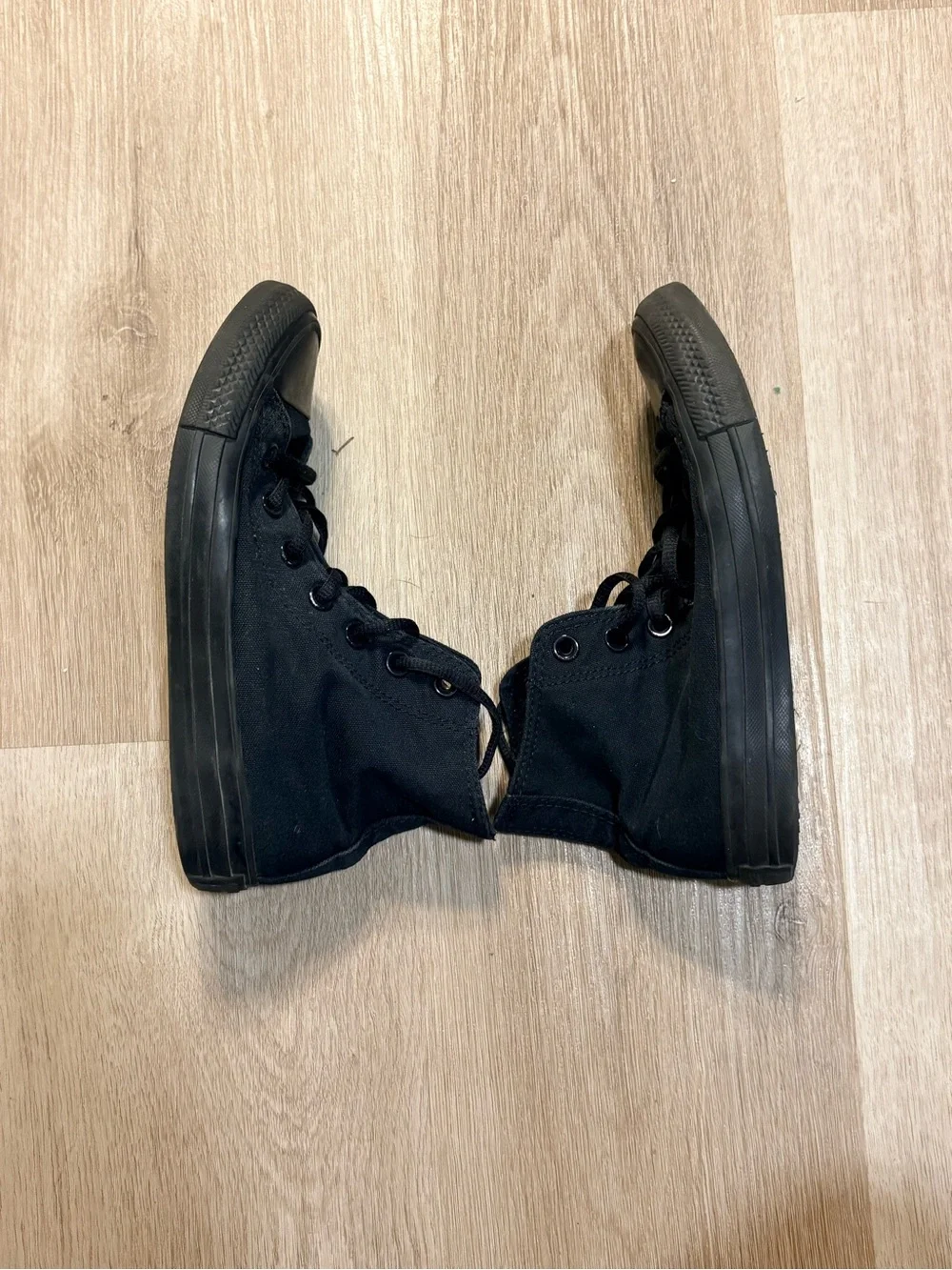 Converse Chuck Taylor All Star Black High Top Sneakers Womens Size 6 Goth Grunge