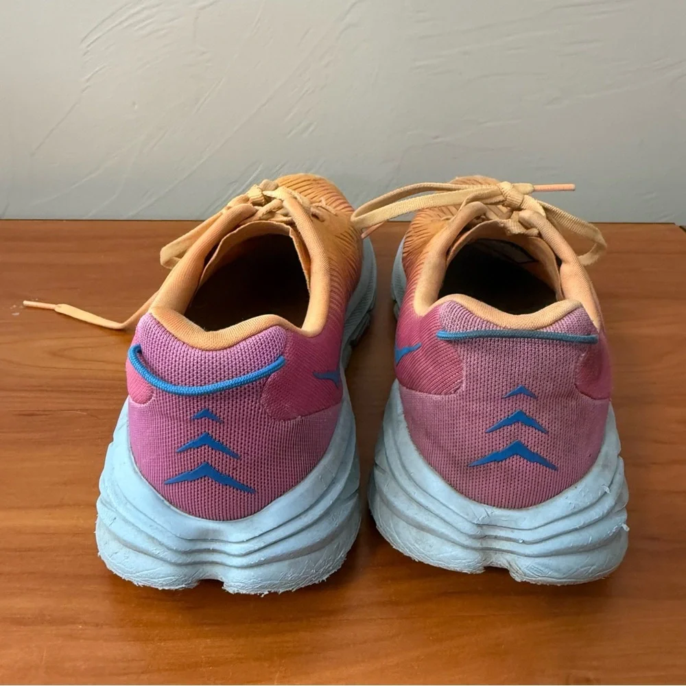 Hoka women’s rincon