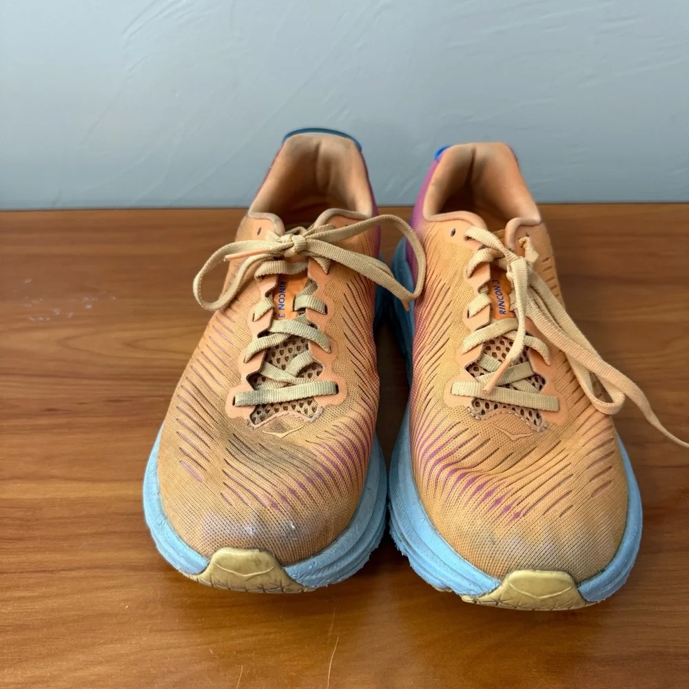 Hoka women’s rincon