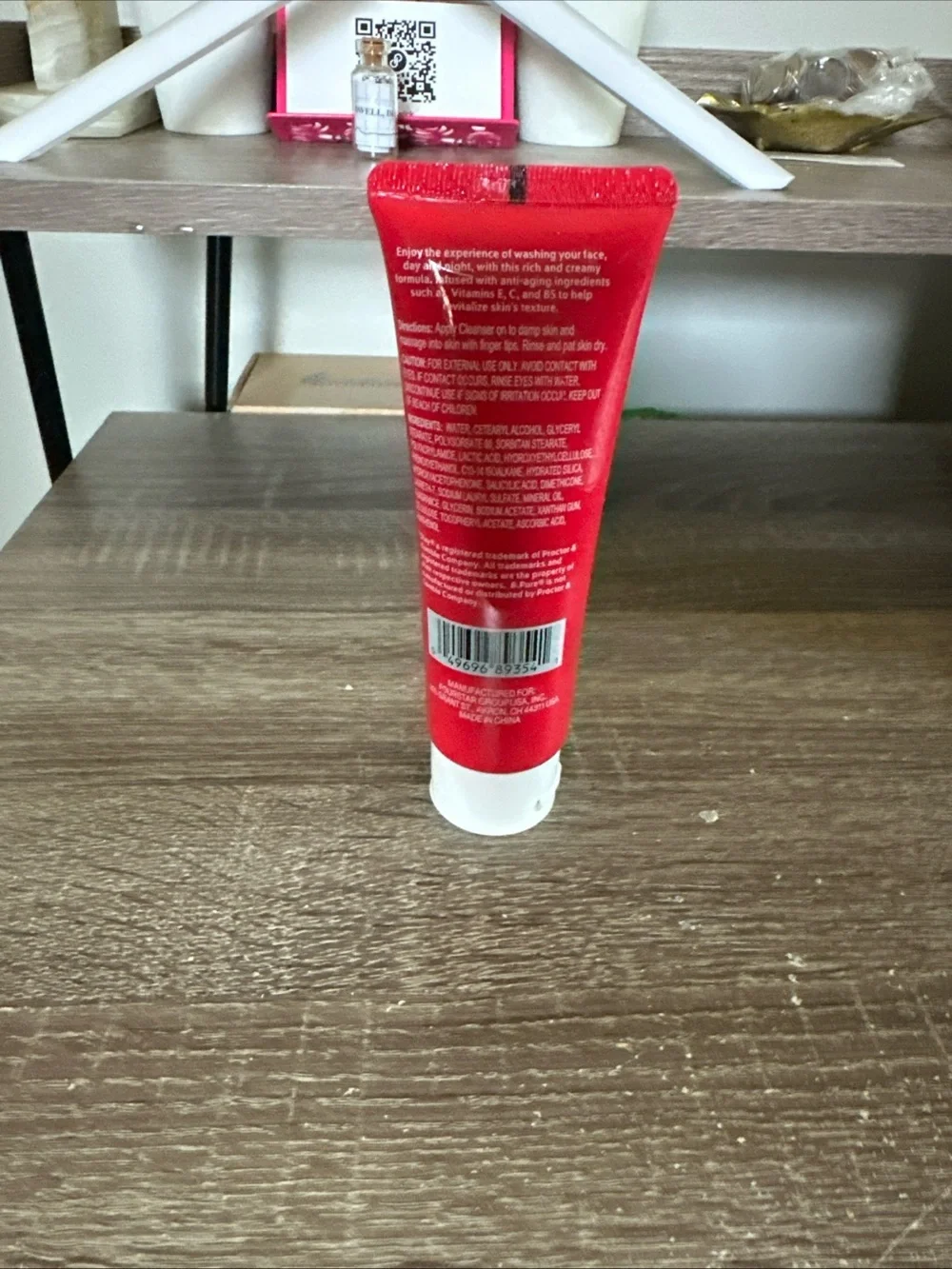 Revitalizing Cream Cleanser - Red