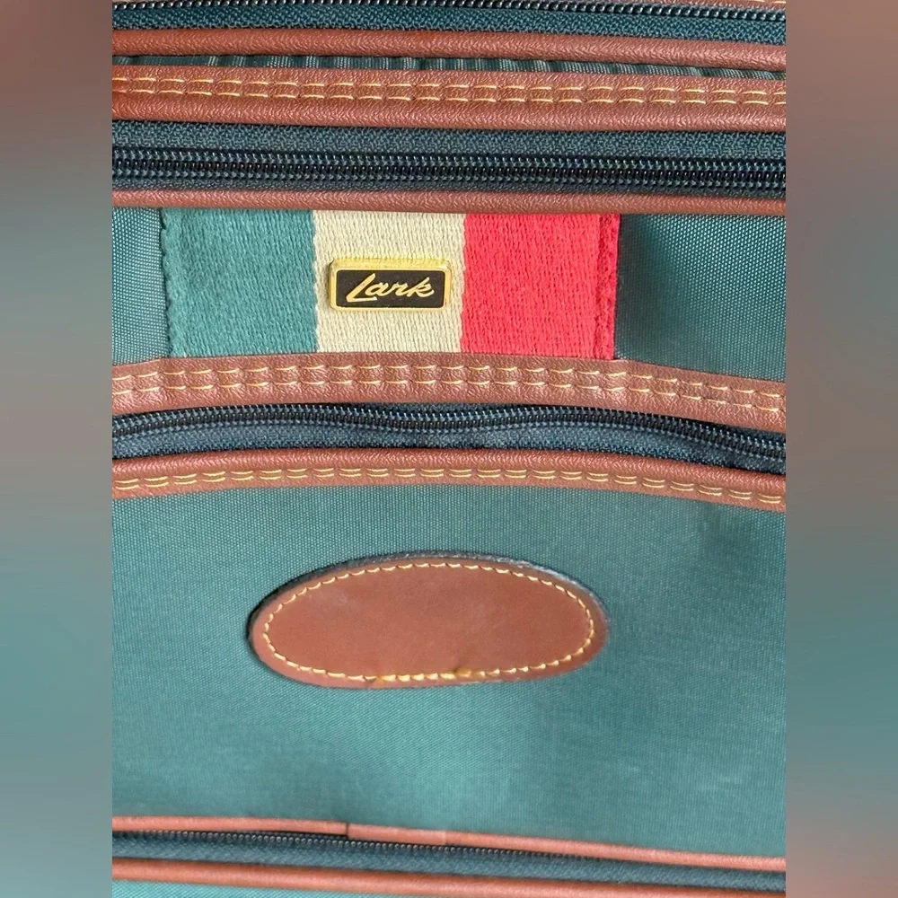 lark stylish green