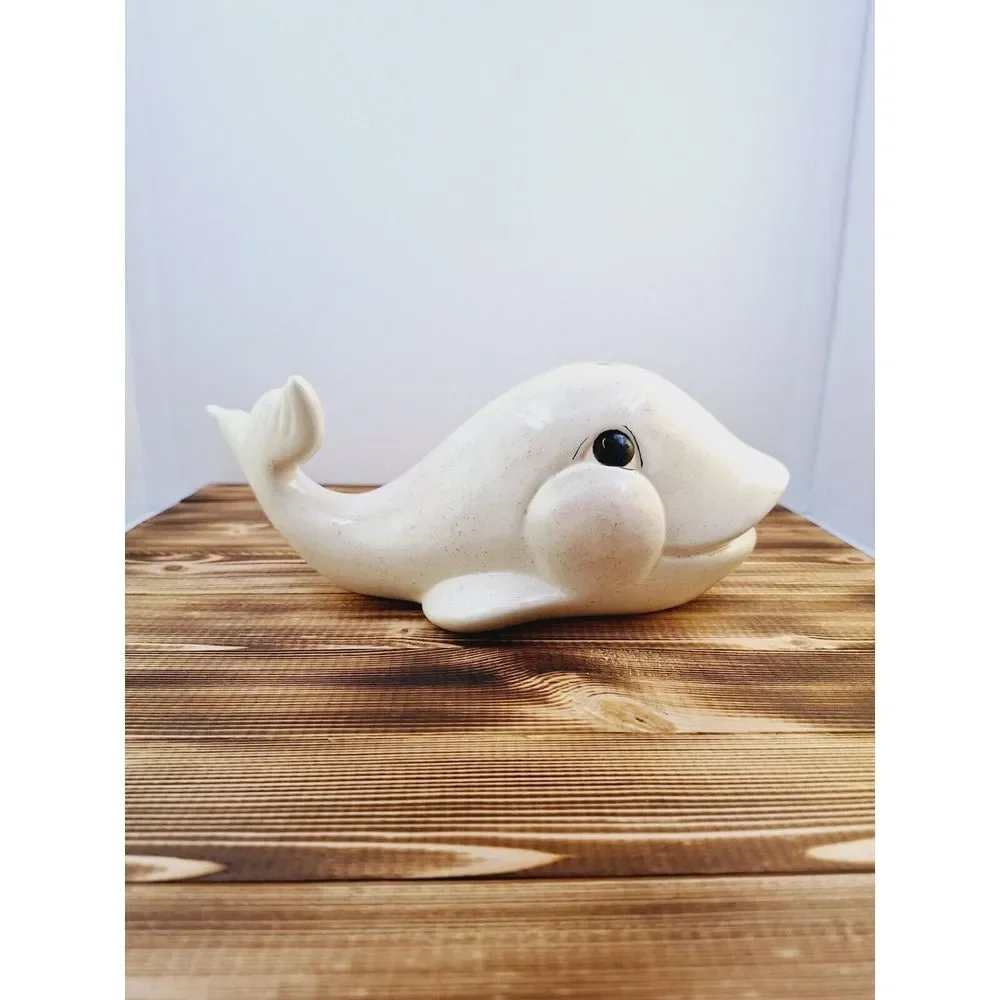 Hobbiest Ceramic Smiling Grey Whale 12