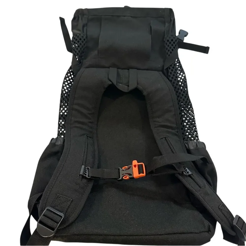 k9 Sport Sack visible from travel