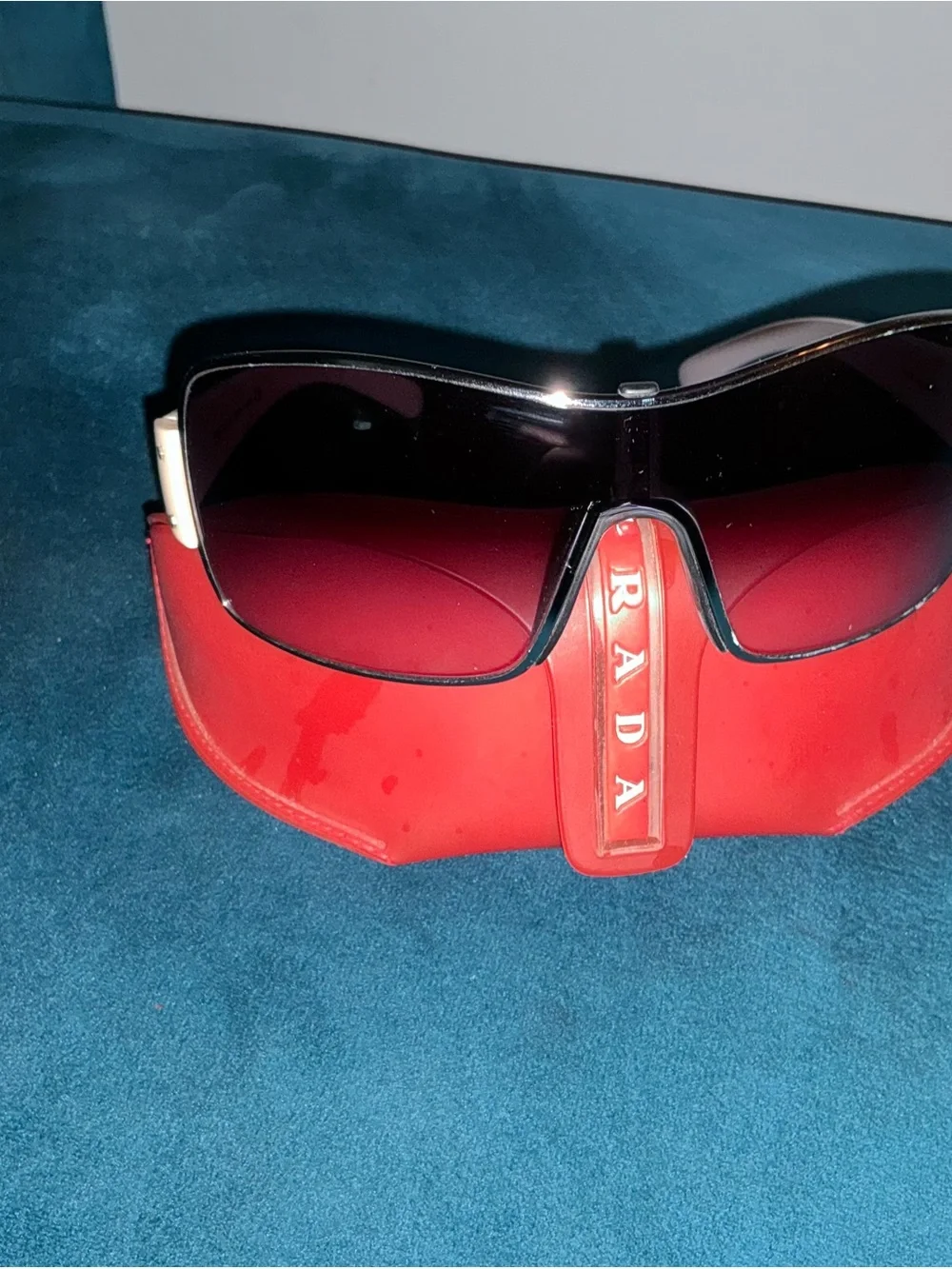 Prada that well good