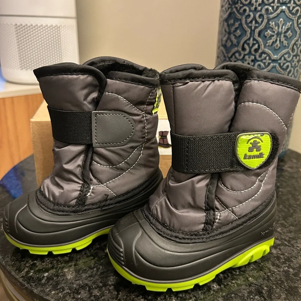 Kamik kids snowbug