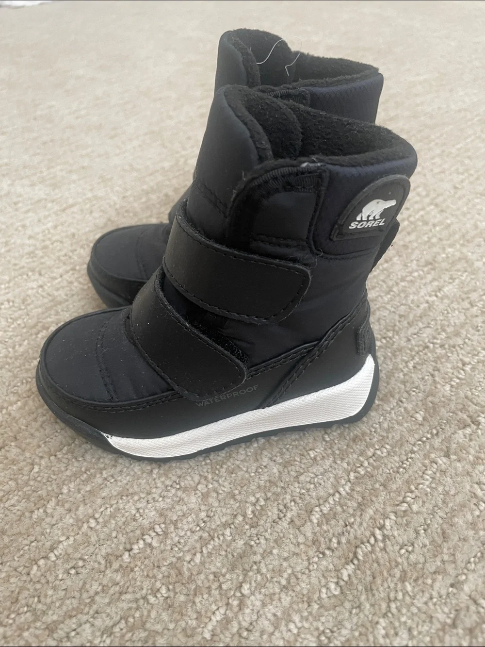 Sorel Kids Black Waterproof Hook-and-Loop Snow Boots with White Midsole