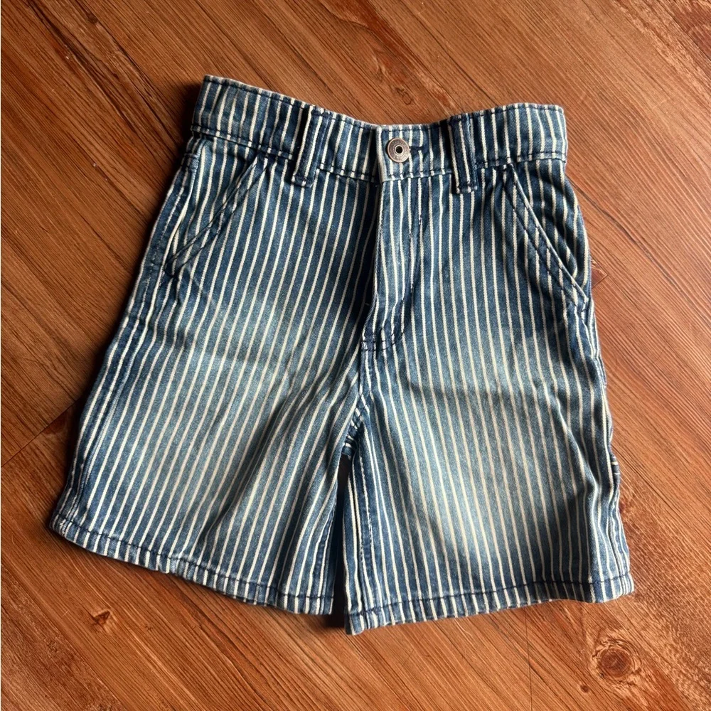 Osh kosh Striped Blue kids Shorts