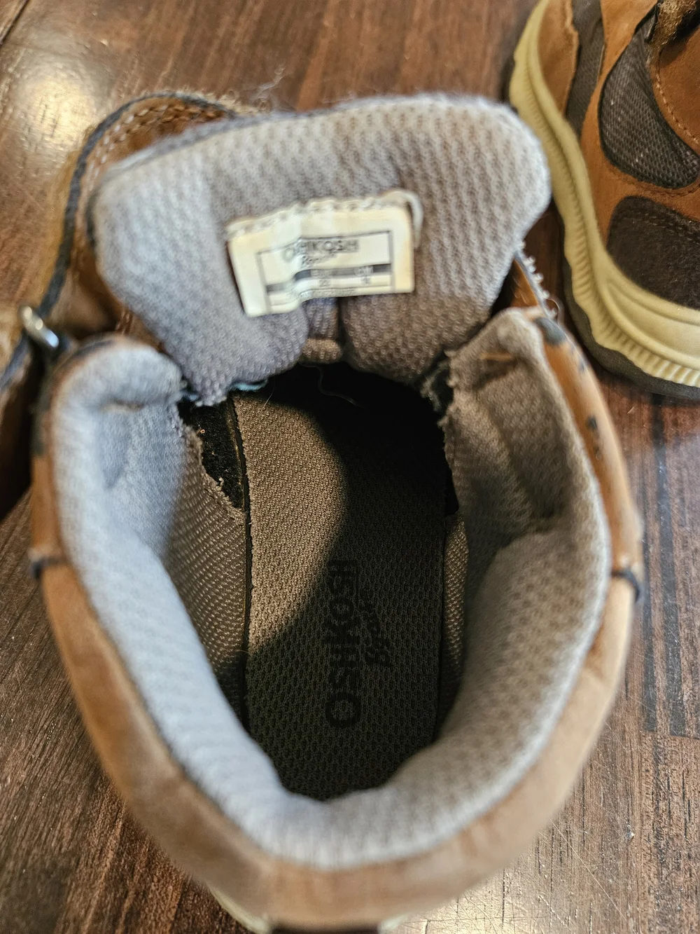 OshKosh Bgosh boots panels