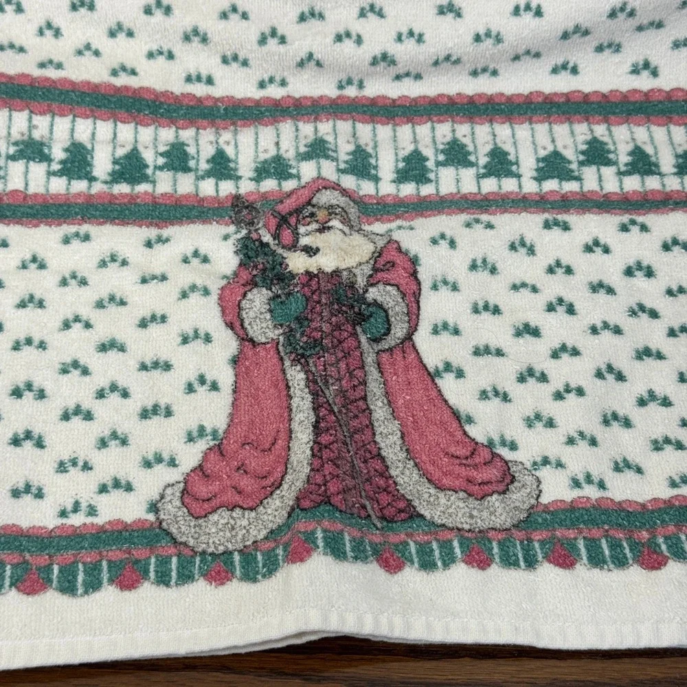 Vintage Cannon Santa Claus Bath Towel Red Green Cotton Made in USA Holiday Decor