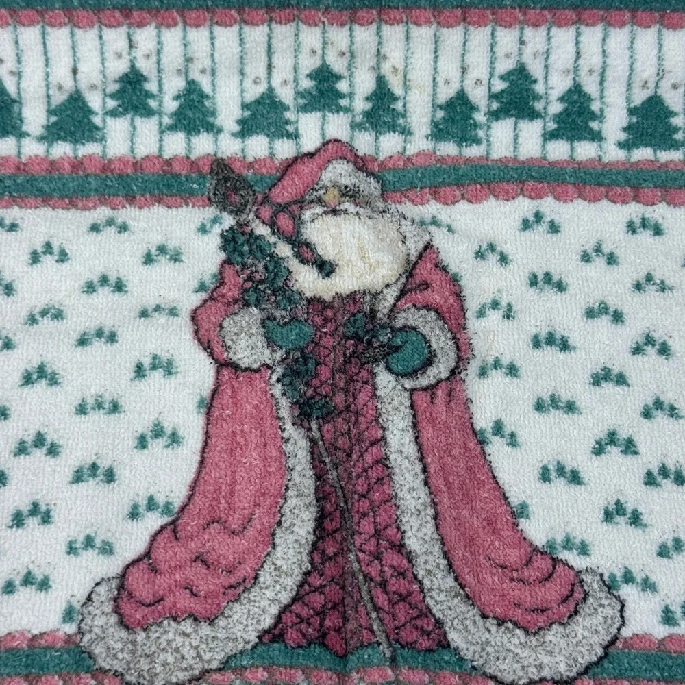 Vintage Cannon Santa Claus Bath Towel Red Green Cotton Made in USA Holiday Decor