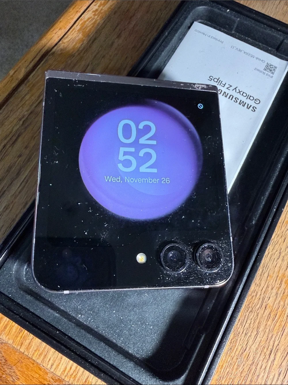 Samsung Foldable Smartphone - Black