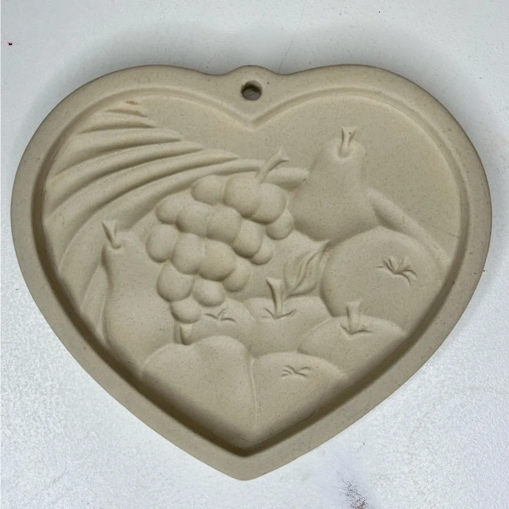 Pampered Chef excellent stoneware