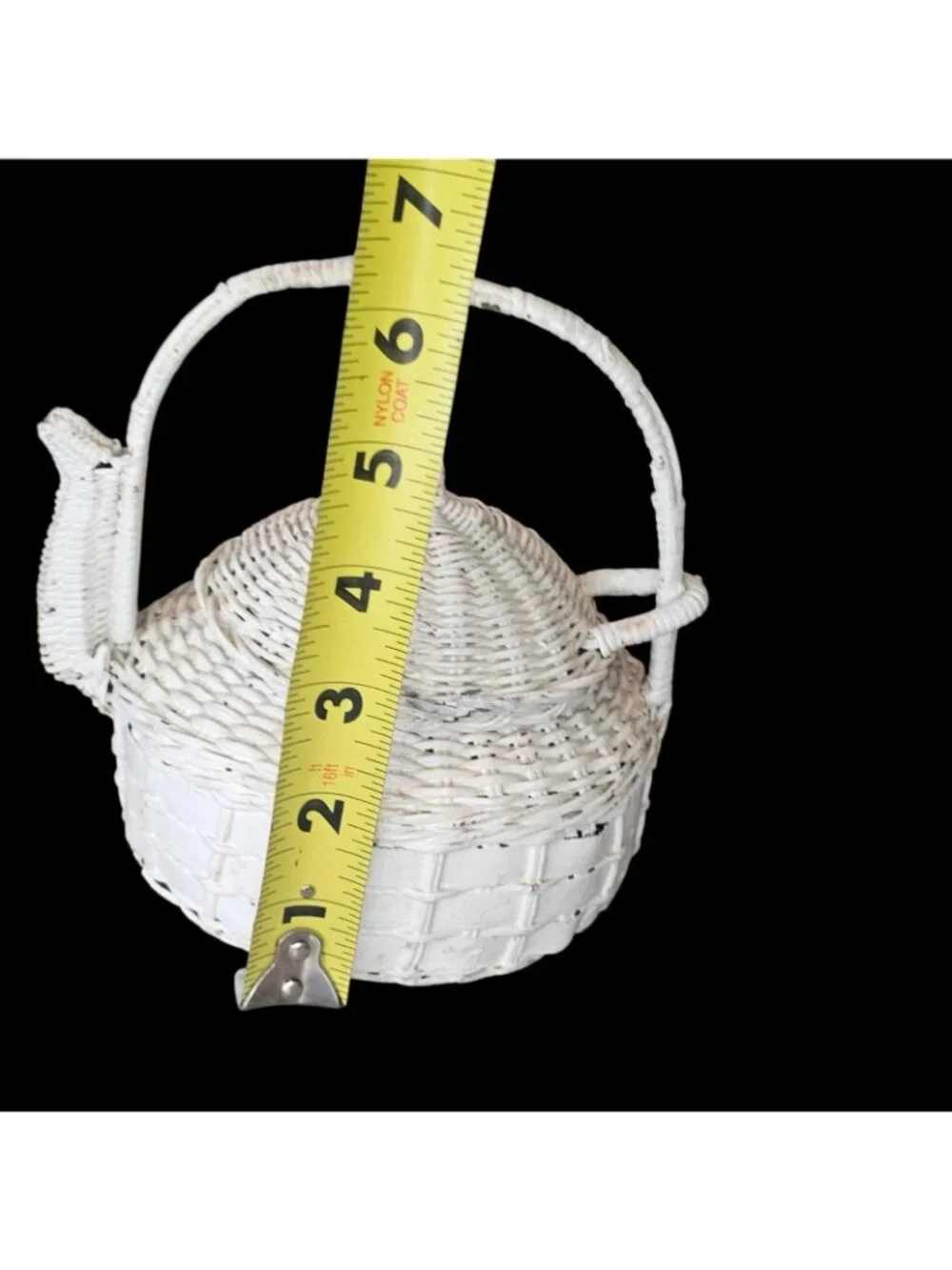 VTG White Wicker Teapot Basket Small Cottagecore Country Removable Lid 6.5