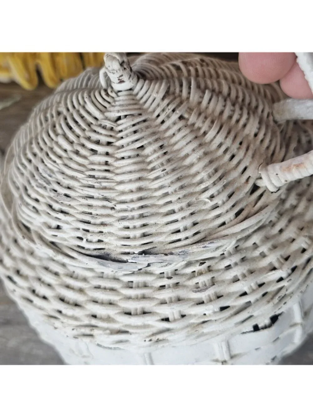 VTG White Wicker Teapot Basket Small Cottagecore Country Removable Lid 6.5